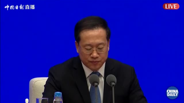外交部:中国强有力的举措为全球疫情防控赢得了时间